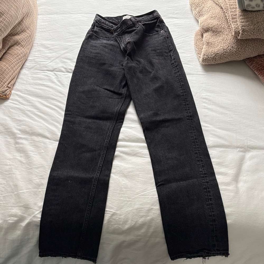 Abercrombie & Fitch Women's Black Straight Leg Jeans